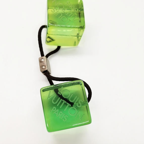 Louis Vuitton Signature Hair Cubes - Picture 7 of 7